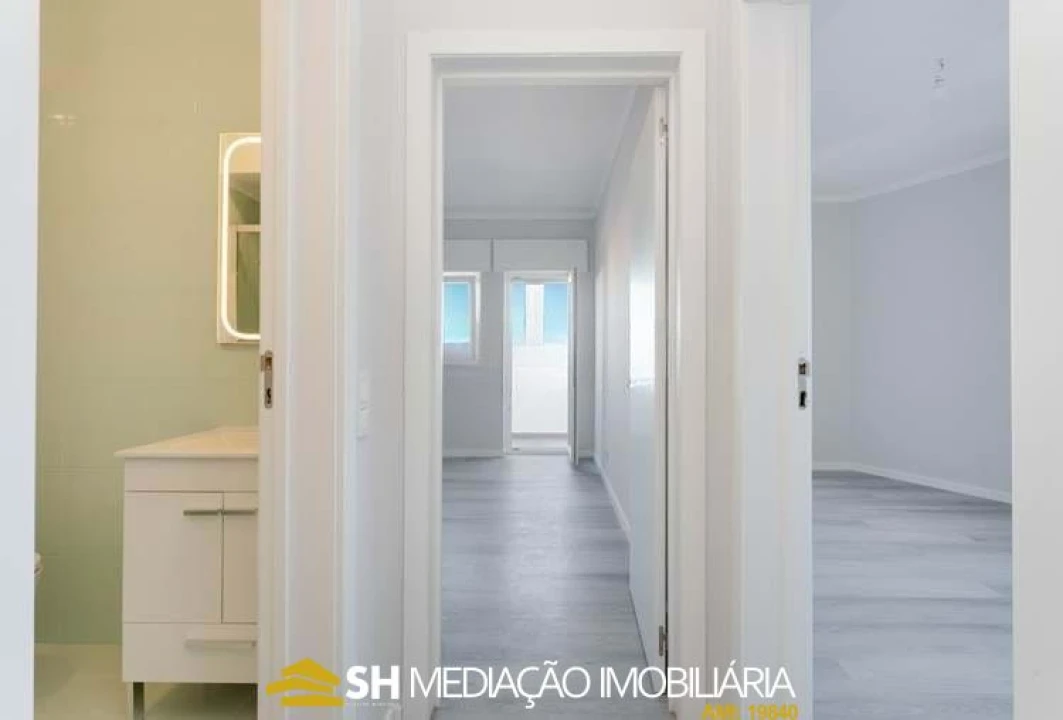 Apartamento T3 para Venda em Portimão Foto 15