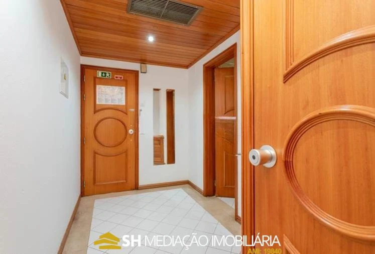 Apartamento T0 para Venda em Albufeira e Olhos de Água Foto 10