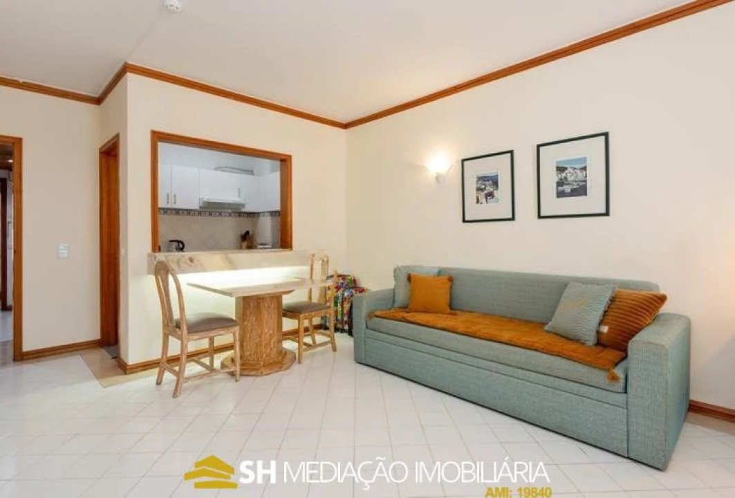 Apartamento T0 para Venda em Albufeira e Olhos de Água Foto 1