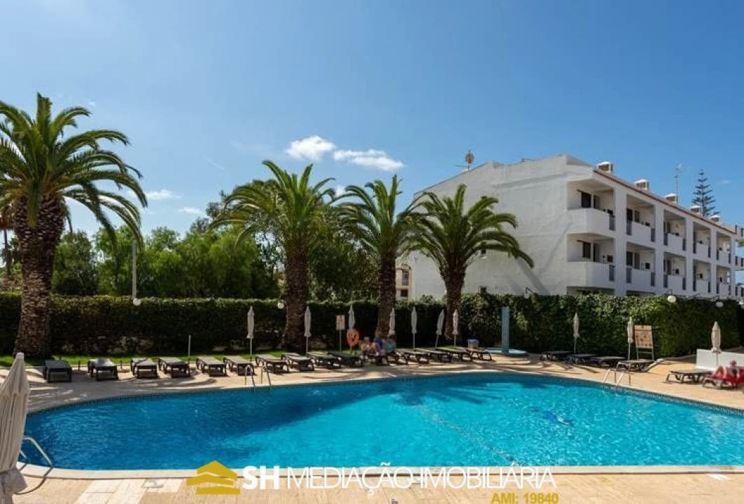Apartamento T0 para Venda em Albufeira e Olhos de Água Foto 18