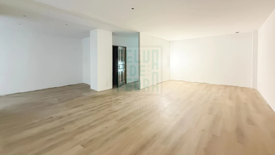 Apartamento T2 para Venda em Paços de Ferreira Foto 19