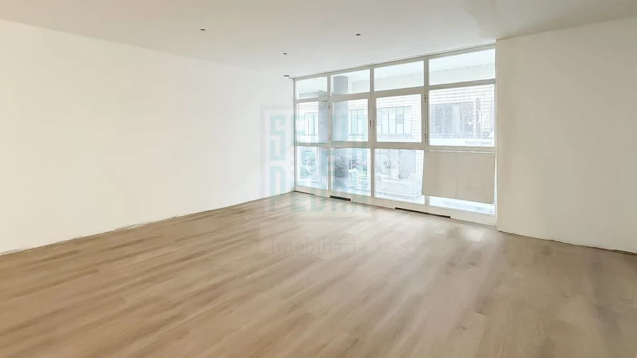 Apartamento T2 para Venda em Paços de Ferreira Foto 14