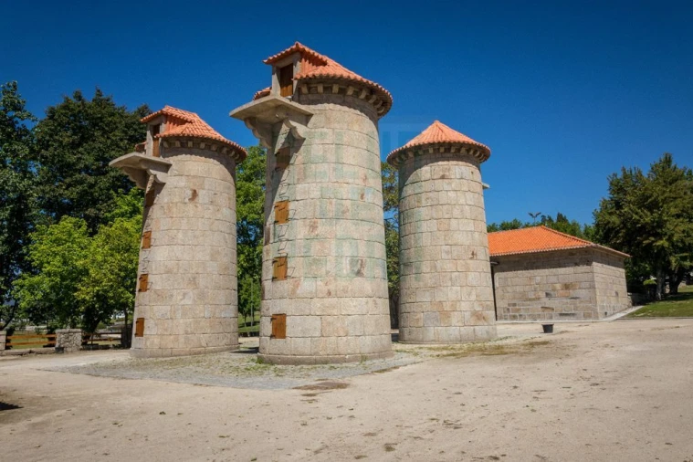 Apartamento T2 para Venda em Paços de Ferreira Foto 14