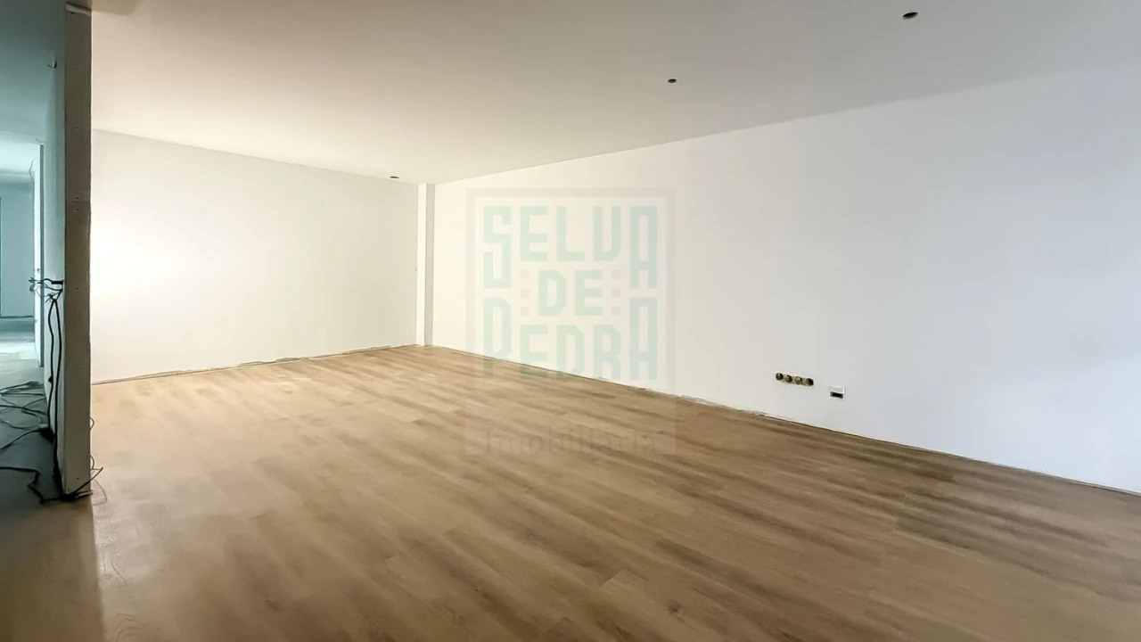 Apartamento T2 para Venda em Paços de Ferreira Foto 17