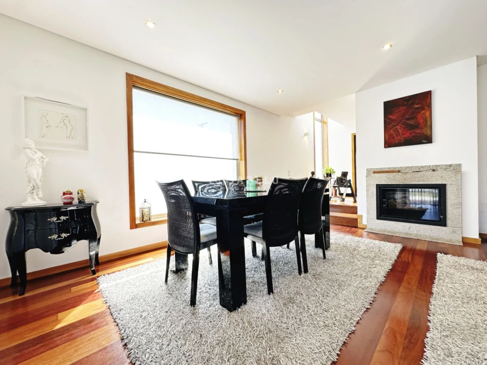 Moradia T4 para Venda em Castêlo da Maia Foto 10