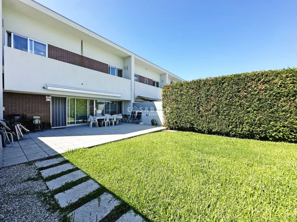 Moradia T4 para Venda em Castêlo da Maia Foto 8