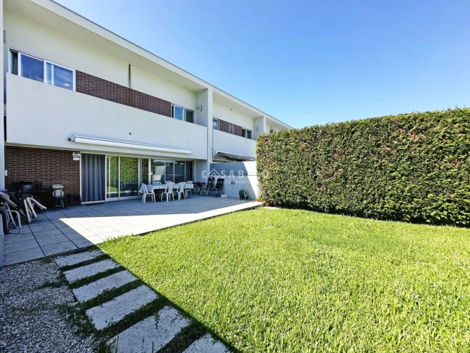 Moradia T4 para Venda em Castêlo da Maia Foto 8