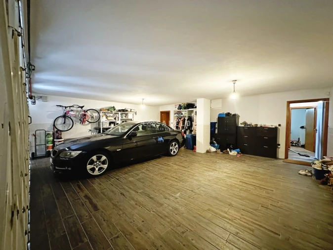 Moradia T4 para Venda em Castêlo da Maia Foto 54