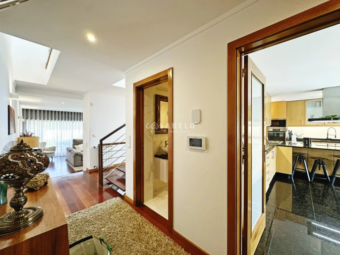 Moradia T4 para Venda em Castêlo da Maia Foto 16