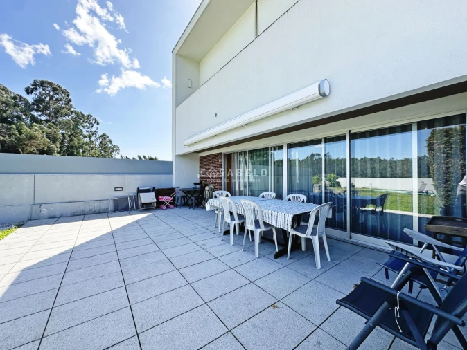 Moradia T4 para Venda em Castêlo da Maia Foto 5