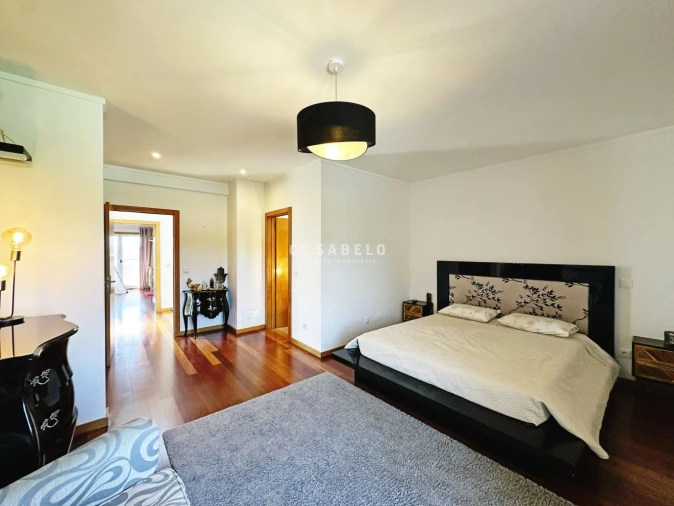 Moradia T4 para Venda em Castêlo da Maia Foto 29