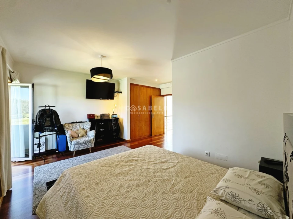 Moradia T4 para Venda em Castêlo da Maia Foto 32