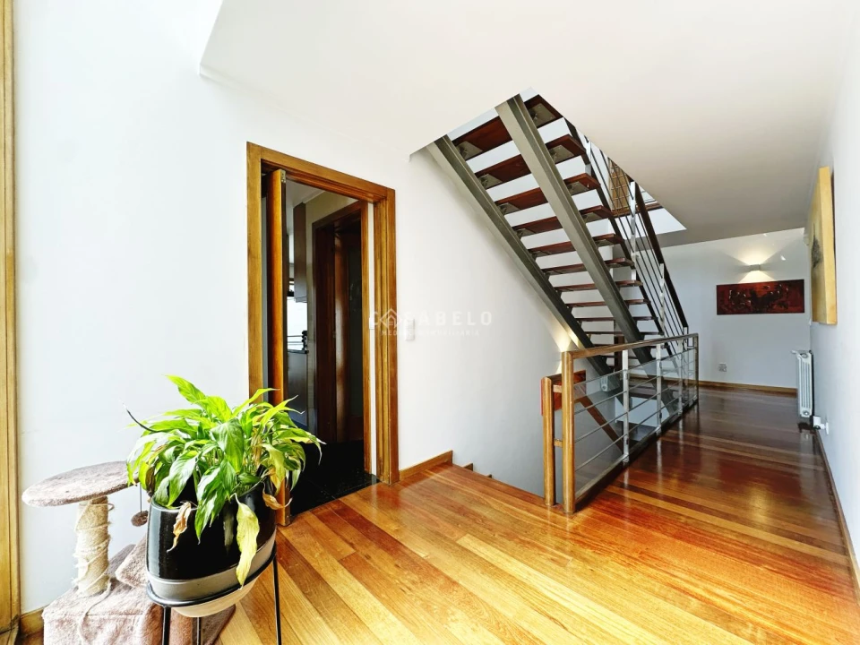 Moradia T4 para Venda em Castêlo da Maia Foto 50