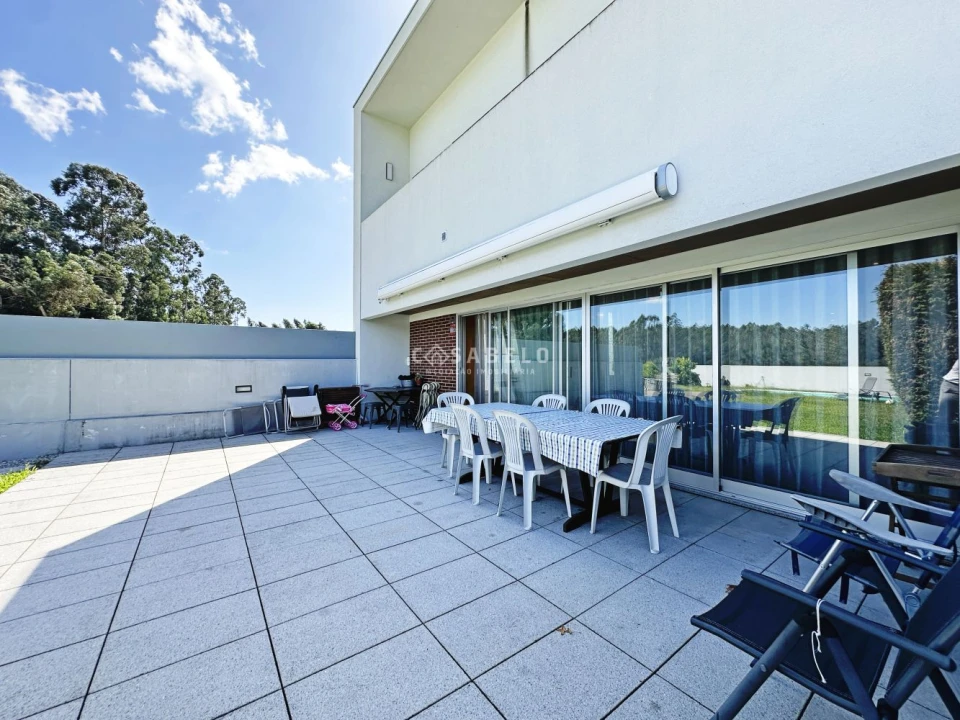 Moradia T4 para Venda em Castêlo da Maia Foto 5