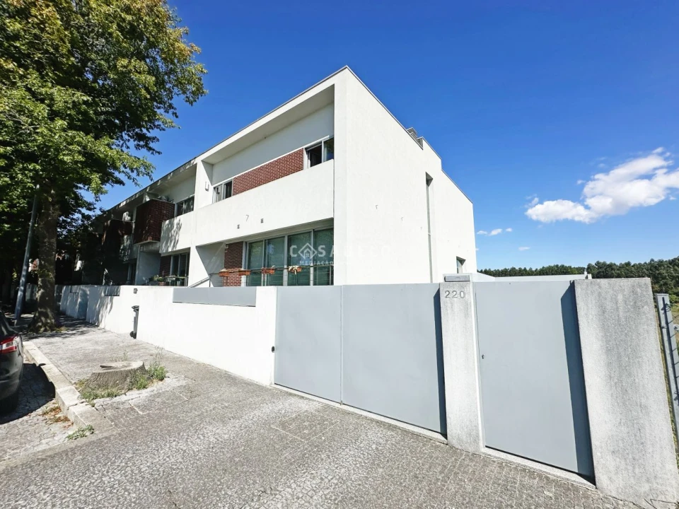 Moradia T4 para Venda em Castêlo da Maia Foto 58