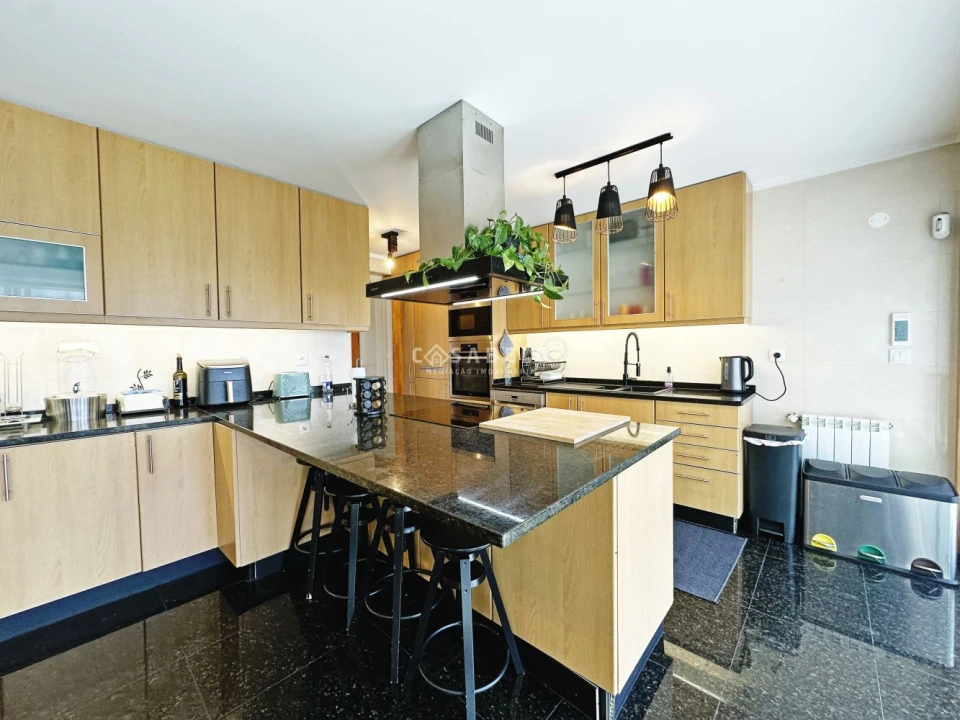 Moradia T4 para Venda em Castêlo da Maia Foto 21