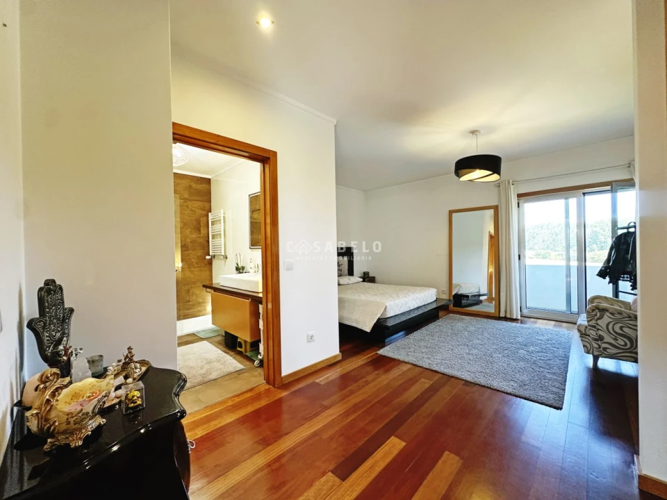 Moradia T4 para Venda em Castêlo da Maia Foto 28