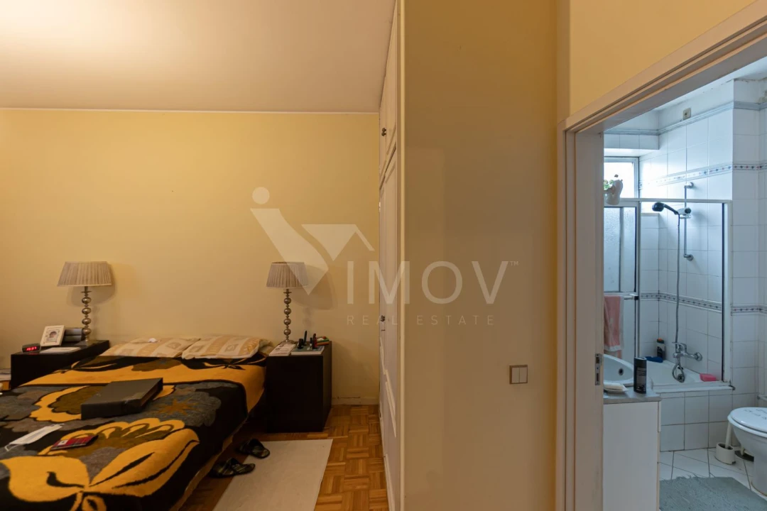 Apartamento T4 para Venda em Lordelo do Ouro e Massarelos Foto 26