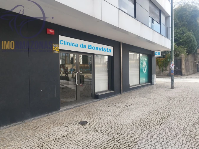 Loja para Arrendamento em Ramalde Foto 15