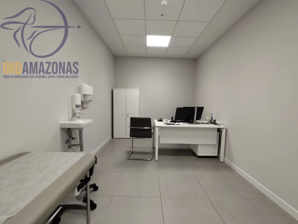 Loja para Arrendamento em Ramalde Foto 9