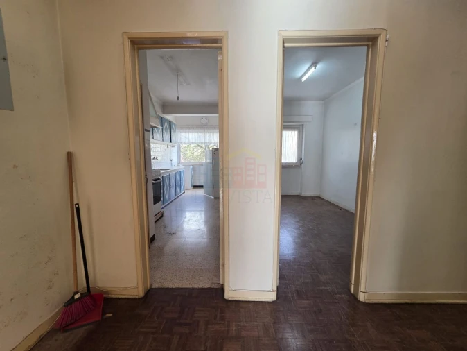 Apartamento T4 para Venda em Algueirão-Mem Martins Foto 17