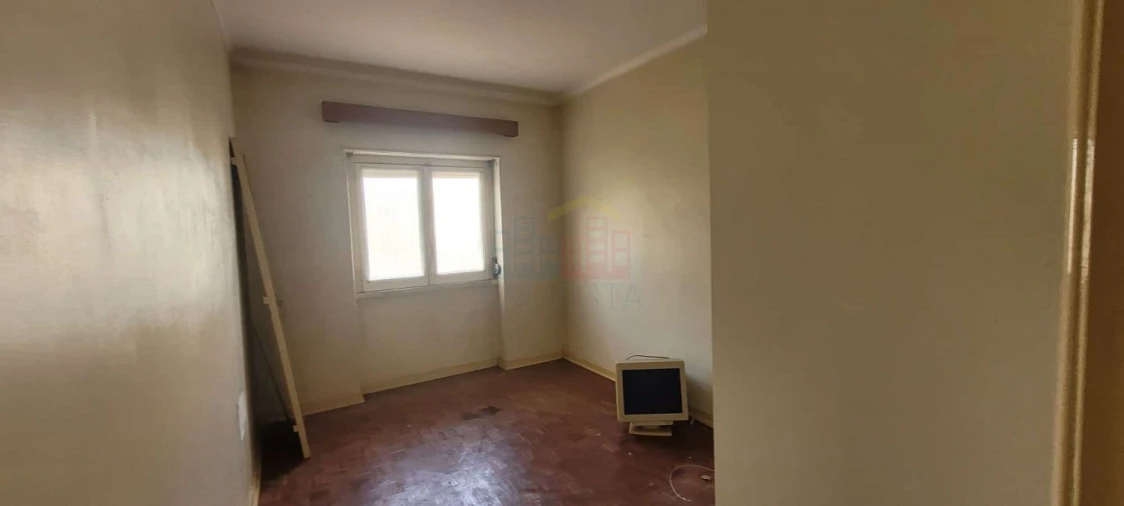 Apartamento T4 para Venda em Algueirão-Mem Martins Foto 39