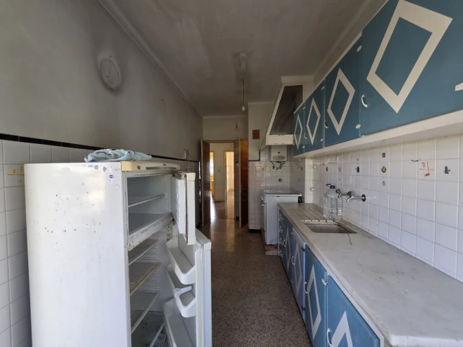 Apartamento T4 para Venda em Algueirão-Mem Martins Foto 14