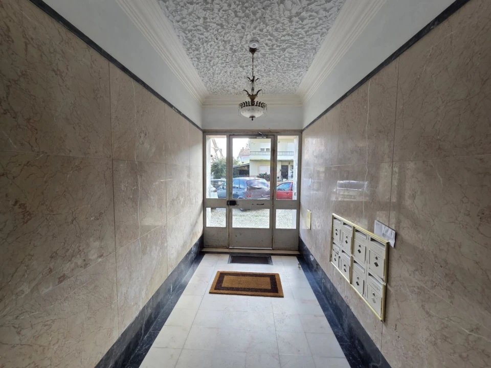 Apartamento T4 para Venda em Algueirão-Mem Martins Foto 24