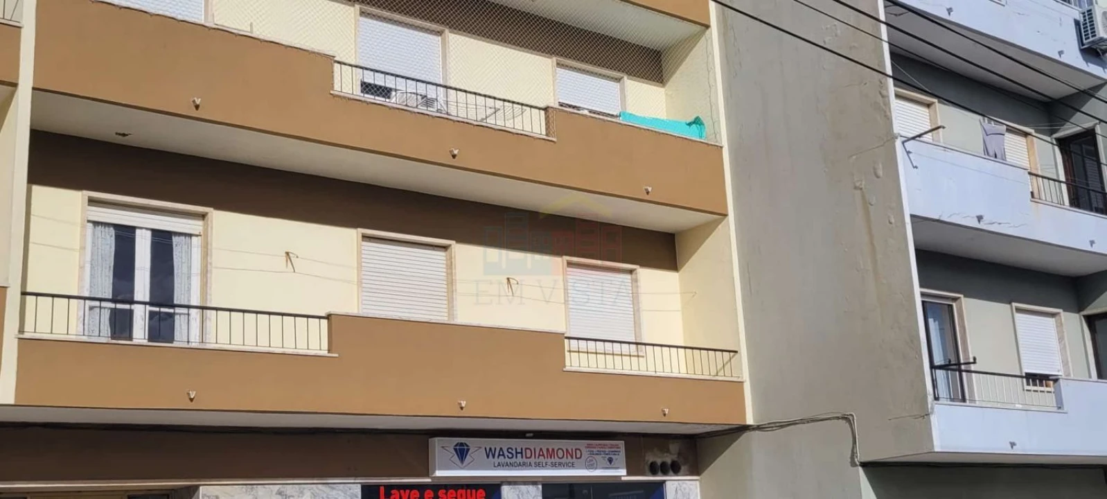 Apartamento T4 para Venda em Algueirão-Mem Martins Foto 1