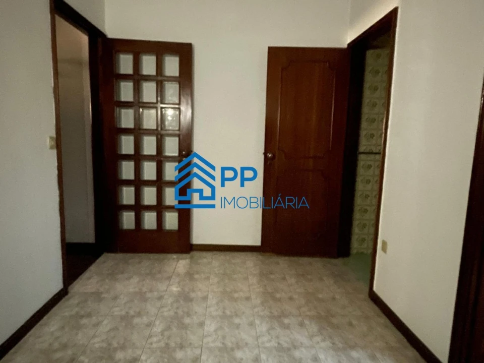 Apartamento T2 para Venda em Bonfim Foto 31