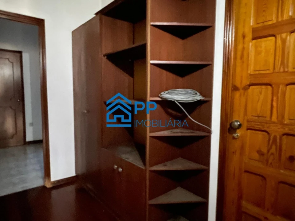 Apartamento T2 para Venda em Bonfim Foto 17