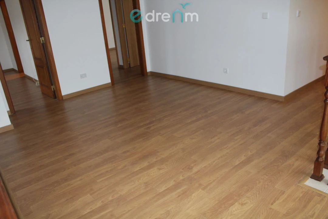 Moradia T4 para Venda em Sesimbra (Castelo) Foto 18