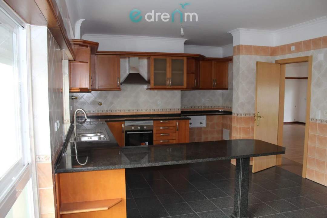 Moradia T4 para Venda em Sesimbra (Castelo) Foto 11