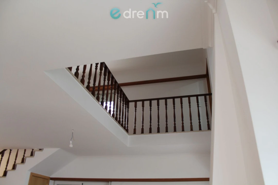 Moradia T4 para Venda em Sesimbra (Castelo) Foto 10