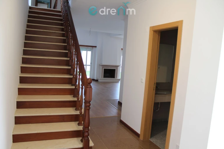 Moradia T4 para Venda em Sesimbra (Castelo) Foto 5