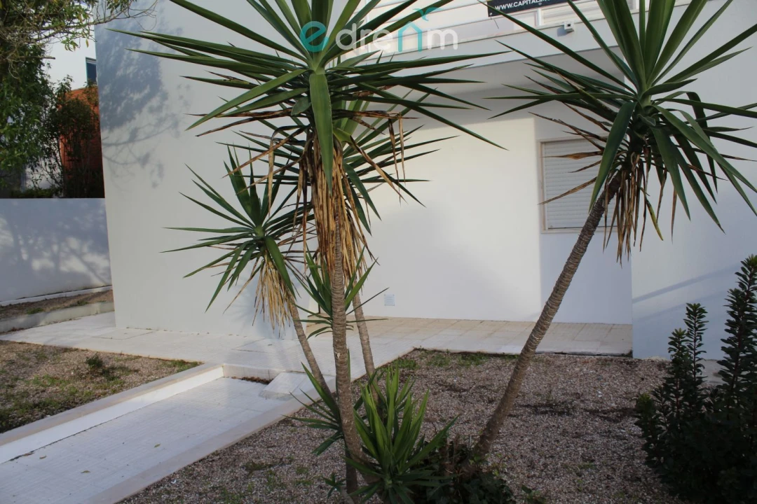 Moradia T4 para Venda em Sesimbra (Castelo) Foto 3