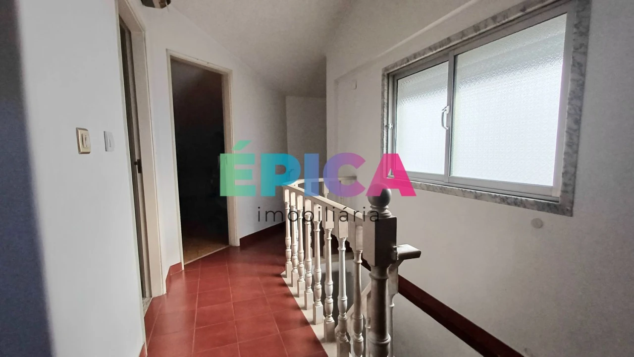 Apartamento T6 para Venda em Póvoa de Santo Adrião e Olival Basto Foto 37