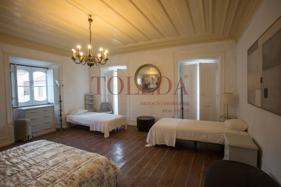 Moradia T9 para Venda em Salvaterra de Magos e Foros de Salvaterra Foto 11