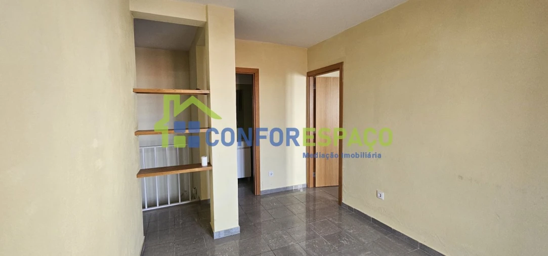 Apartamento T1 para Arrendamento em Castelo Branco Foto 6