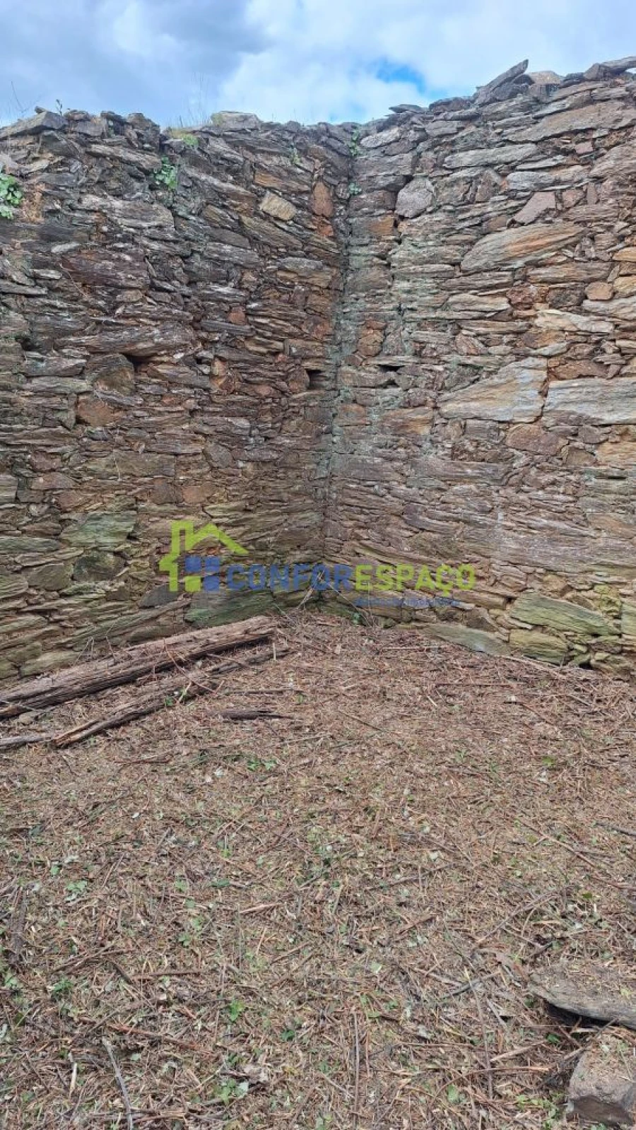 Terreno para Venda em Escalos de Baixo e Mata Foto 28