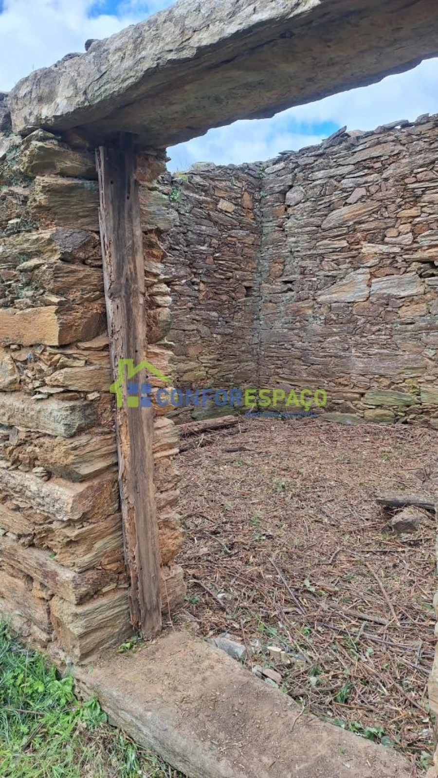 Terreno para Venda em Escalos de Baixo e Mata Foto 32