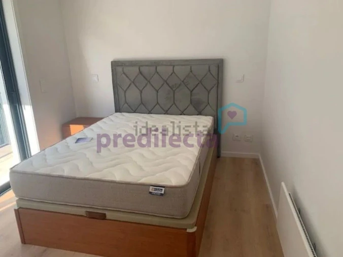 Apartamento T1 para Arrendamento em Paranhos Foto 17