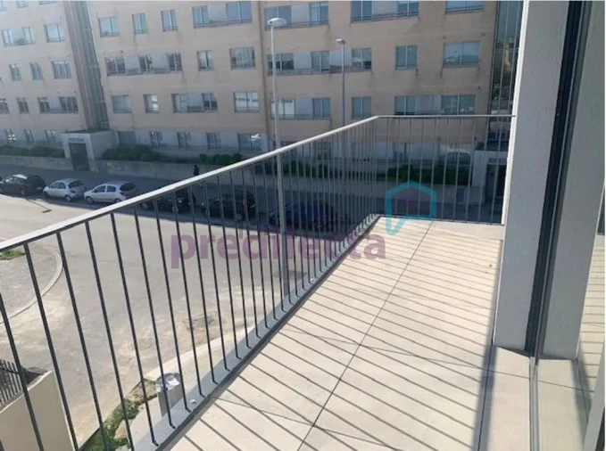 Apartamento T1 para Arrendamento em Paranhos Foto 23