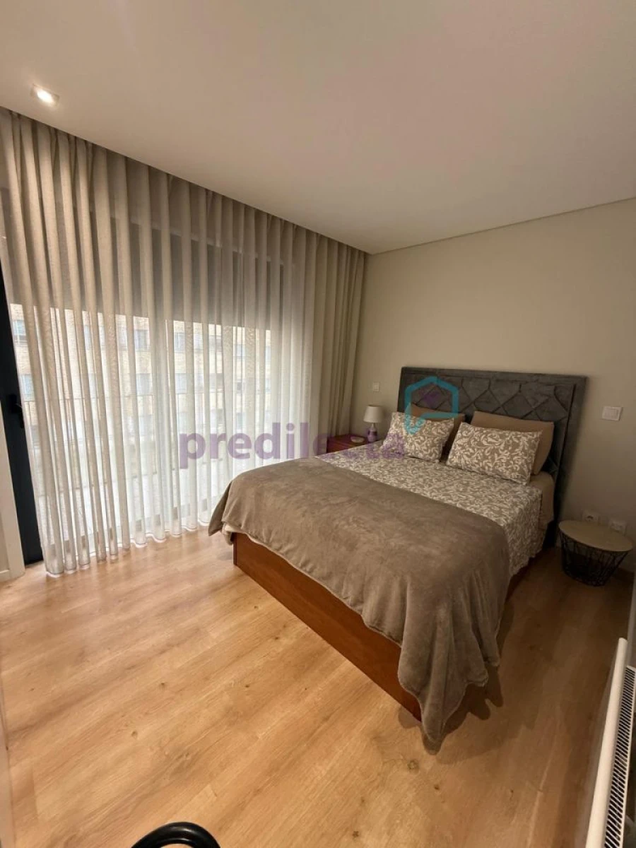 Apartamento T1 para Arrendamento em Paranhos Foto 10