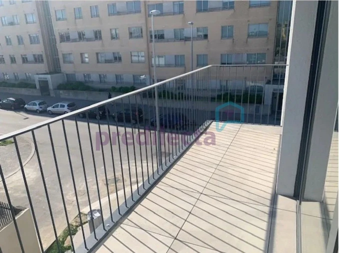 Apartamento T1 para Arrendamento em Paranhos Foto 8