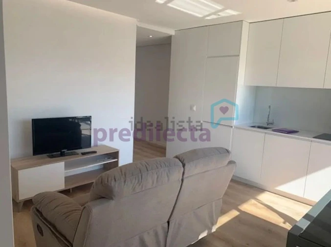 Apartamento T1 para Arrendamento em Paranhos Foto 2