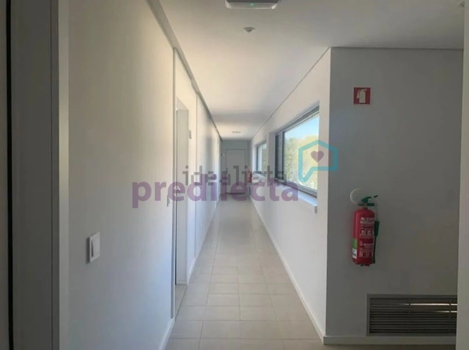 Apartamento T1 para Arrendamento em Paranhos Foto 21
