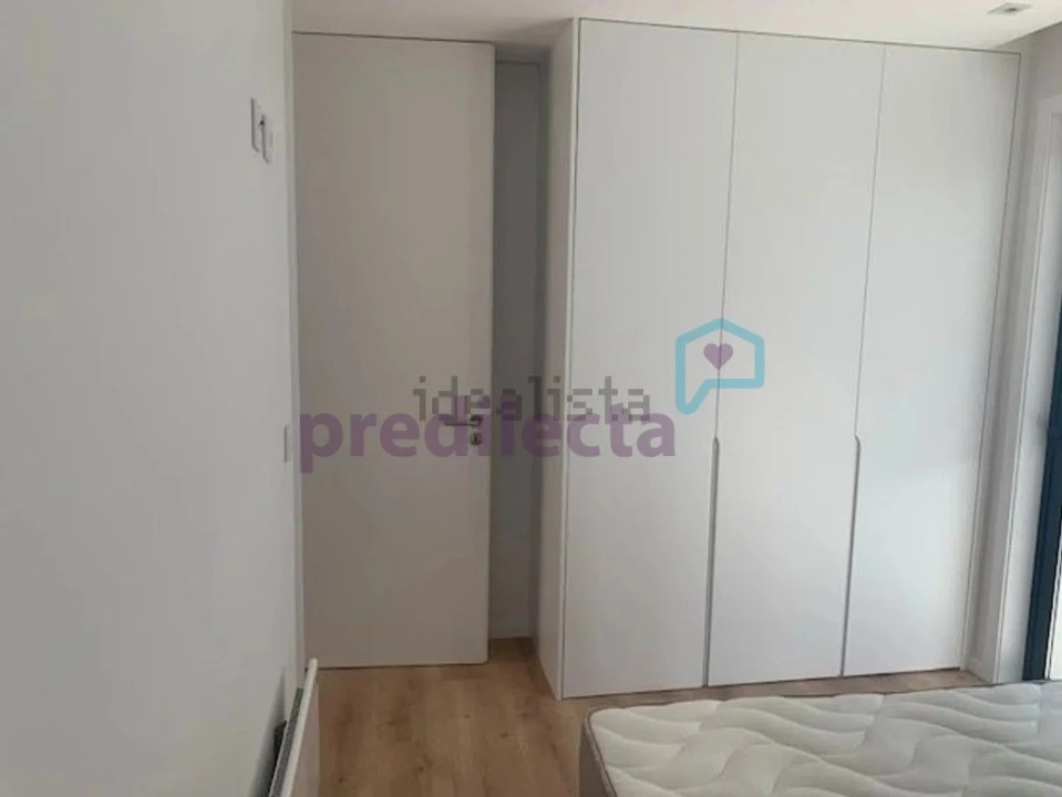 Apartamento T1 para Arrendamento em Paranhos Foto 16