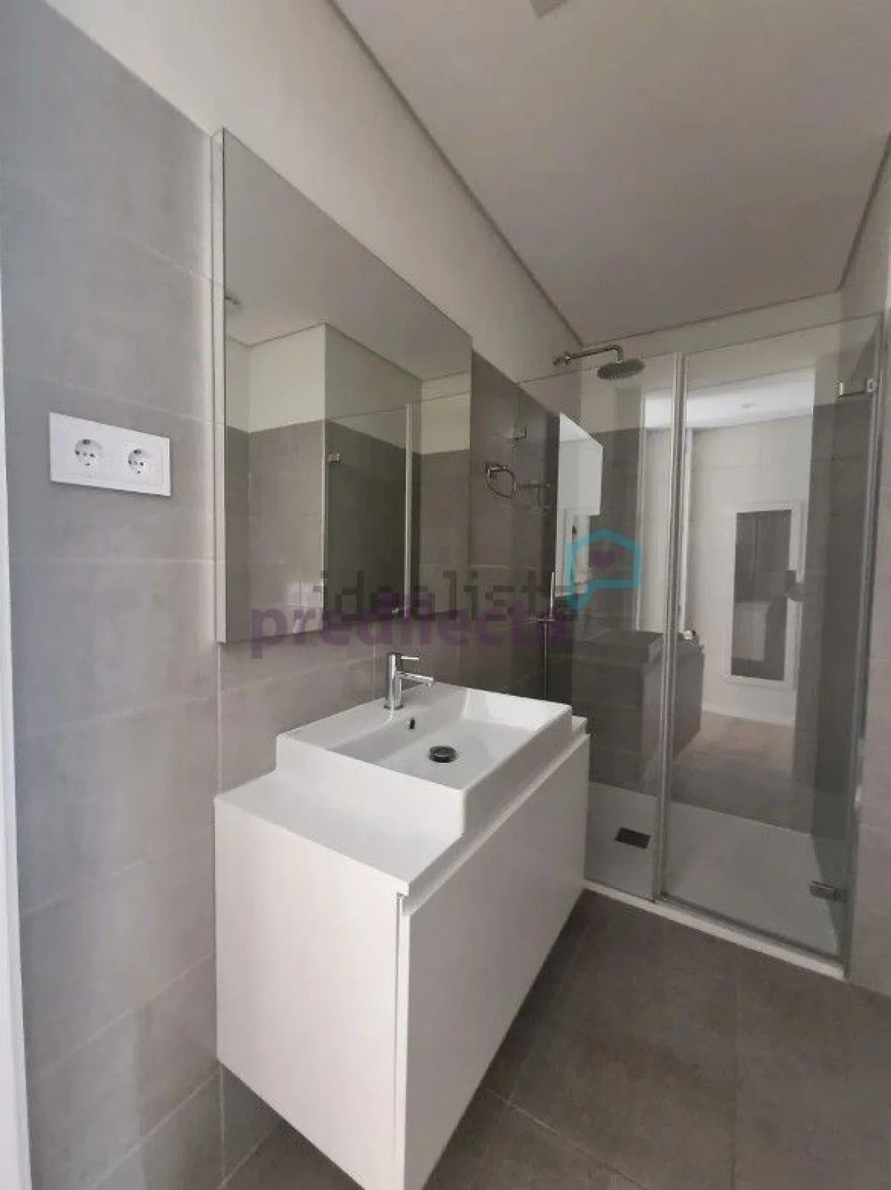 Apartamento T1 para Arrendamento em Paranhos Foto 12