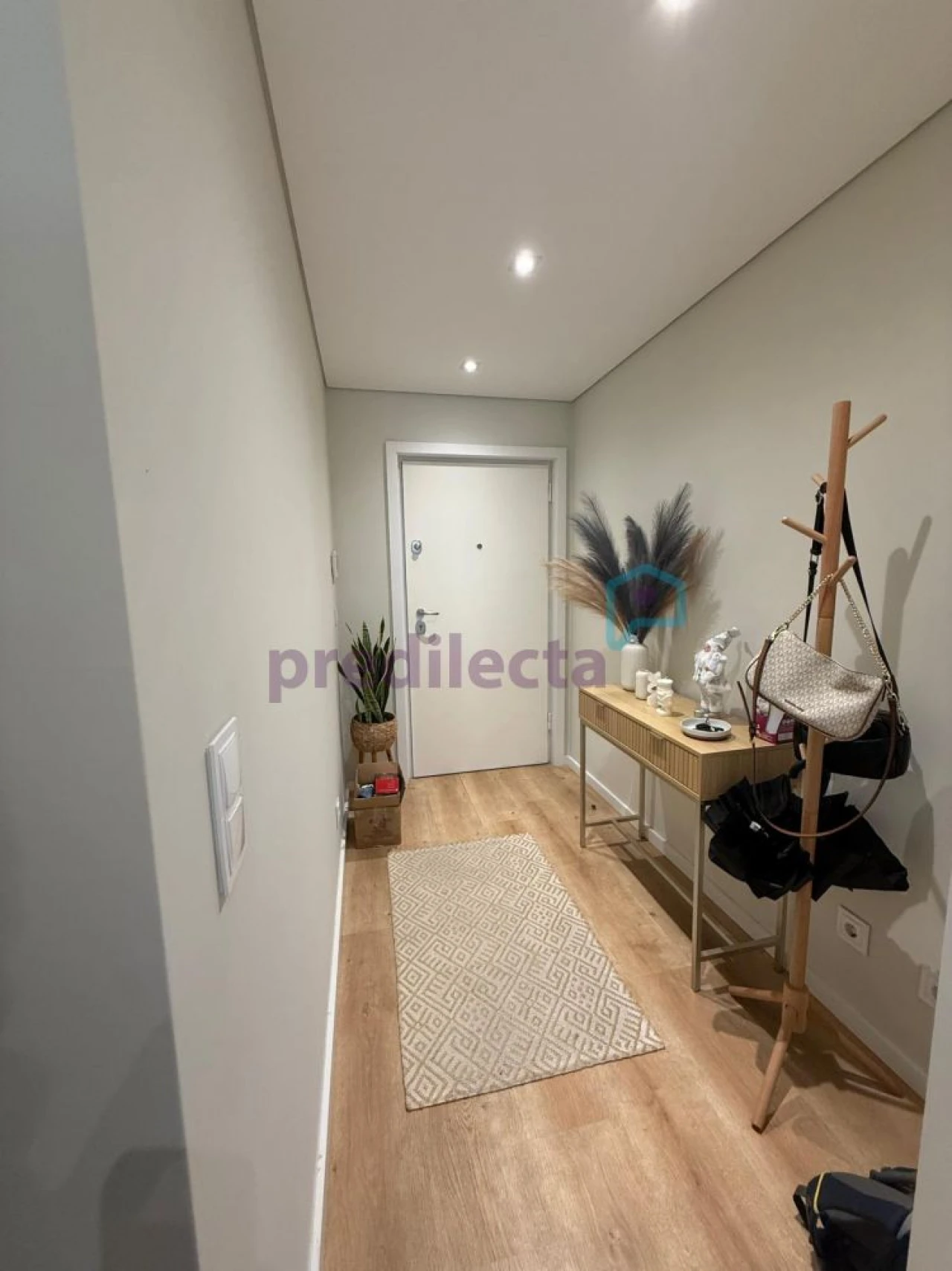 Apartamento T1 para Arrendamento em Paranhos Foto 1